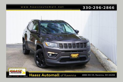 Granite Crystal Metallic Clearcoat 2019 Jeep Compass Latitude