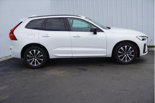 2024 Volvo XC60 B5 Core