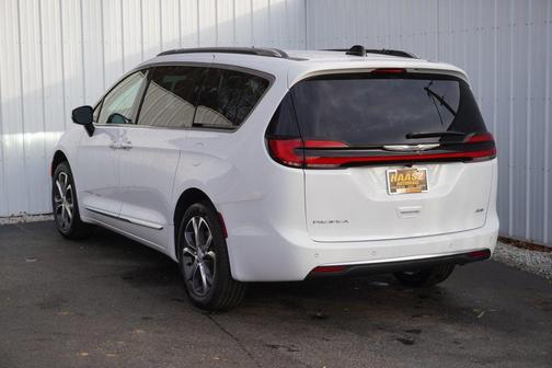 2026 Chrysler Pacifica L