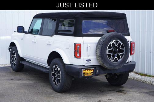 OXFORD WHITE 2022 Ford Bronco Outer Banks