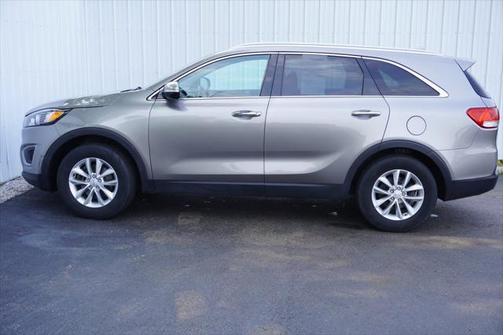 2018 Kia Sorento LX