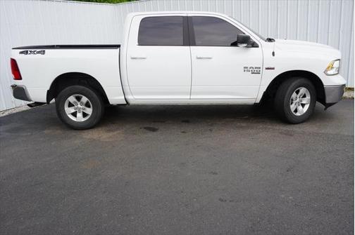 2019 RAM 1500 SLT