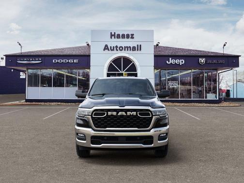 Diamond Black Crystal Pearlcoat 2026 RAM 1500 Big Horn/Lone Star