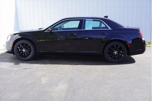 2022 Chrysler 300 Touring