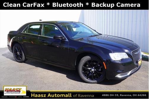 2022 Chrysler 300 Touring