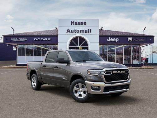 Granite Crystal Metallic Clearcoat 2026 RAM 1500 Big Horn/Lone Star