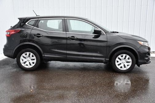 Photo 5 of 55 of 2020 Nissan Rogue Sport S