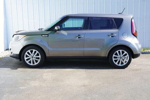 Titanium Gray 2017 Kia Soul +