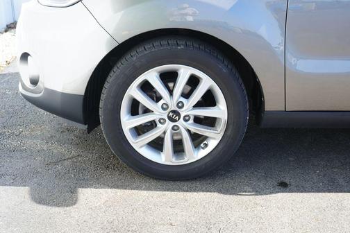 Titanium Gray 2017 Kia Soul +