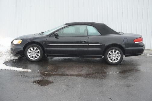 2005 Chrysler Sebring Base