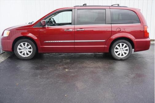 2015 Chrysler Town & Country Touring