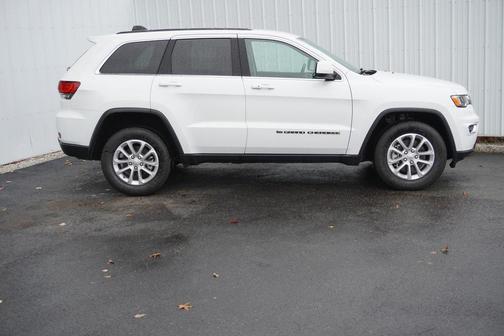 2022 Jeep Grand Cherokee Laredo