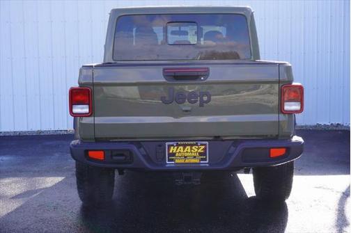 2025 Jeep Gladiator Nighthawk