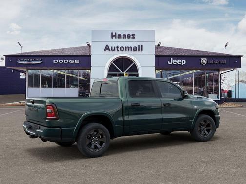 Serrano Green Metallic 2026 RAM 1500 Big Horn/Lone Star