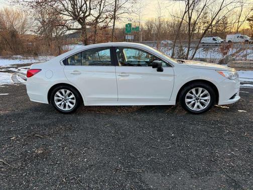 2017 Subaru Legacy Base
