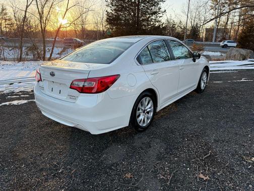 2017 Subaru Legacy Base