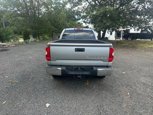 2017 Toyota Tundra SR