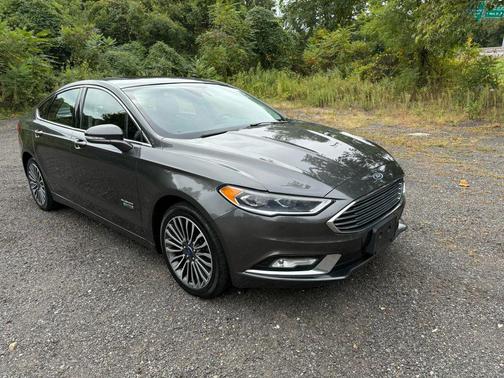 2017 Ford Fusion Energi SE Luxury