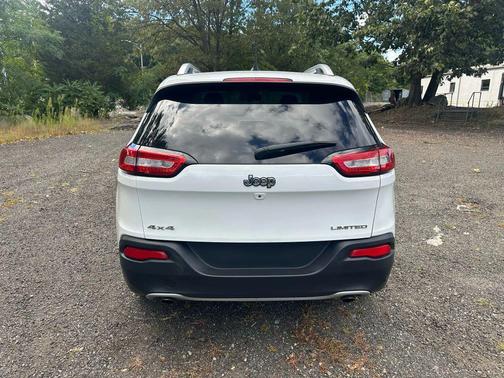 2014 Jeep Cherokee Sport