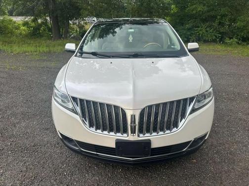 2014 Lincoln MKX Base