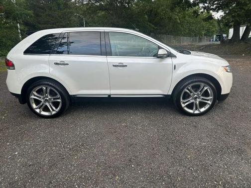 2014 Lincoln MKX Base