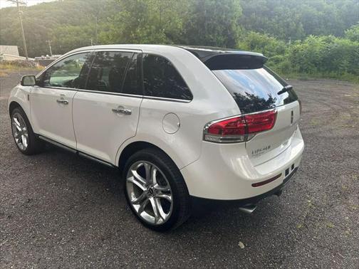 2014 Lincoln MKX Base