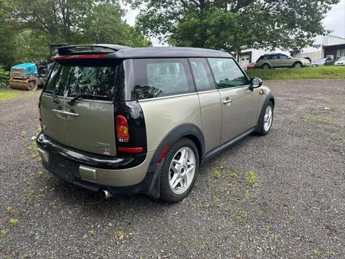 2010 MINI Cooper Clubman Base