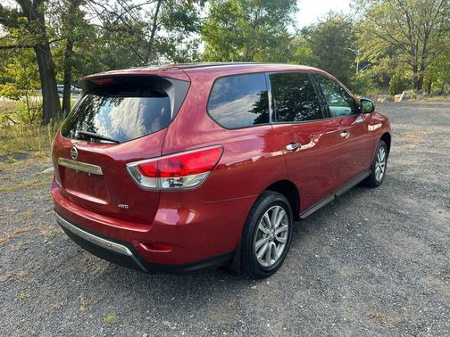 2014 Nissan Pathfinder S