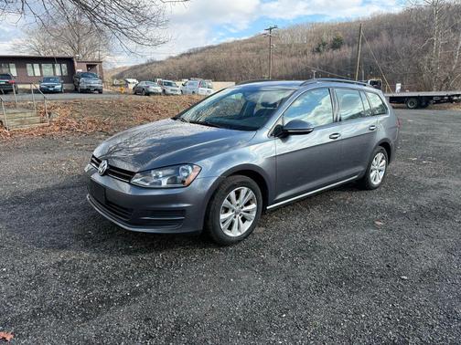2017 Volkswagen Golf SportWagen TSI S