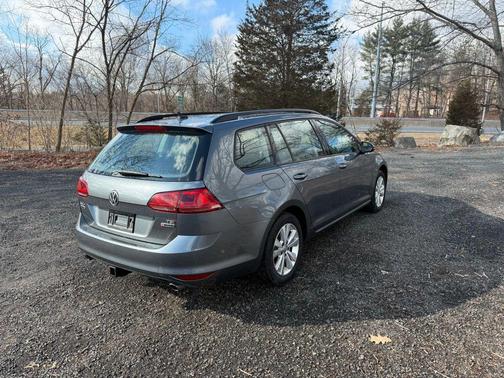 2017 Volkswagen Golf SportWagen TSI S