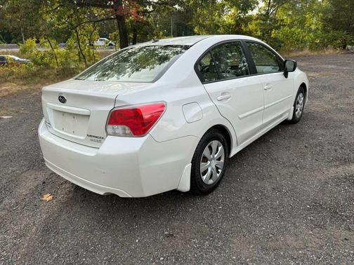2012 Subaru Impreza 2.0i