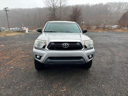 2014 Toyota Tacoma Base