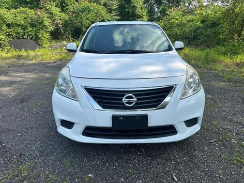 2012 Nissan Versa 1.6 S