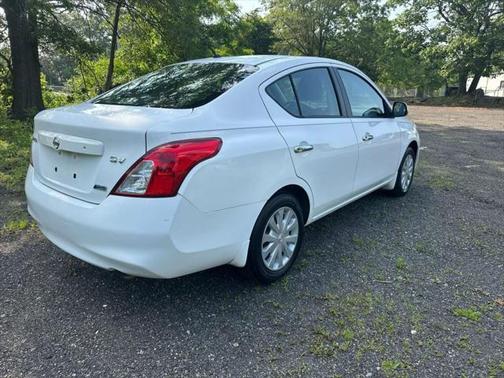 2012 Nissan Versa 1.6 S
