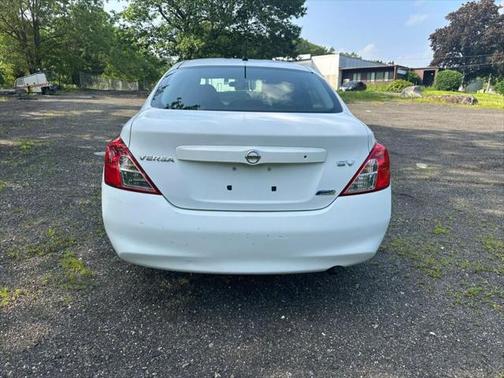 2012 Nissan Versa 1.6 S