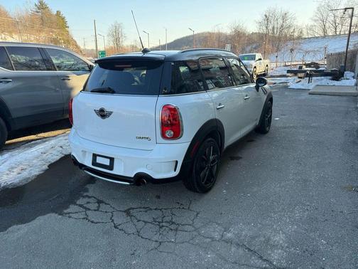 2011 MINI Cooper S Countryman Base