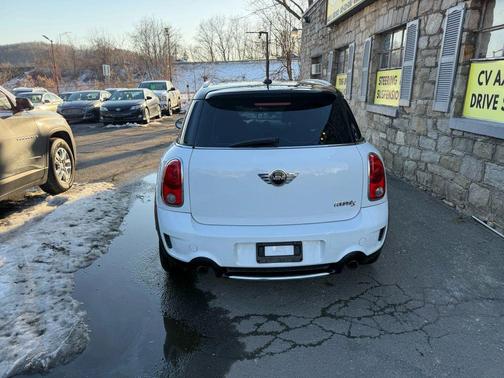 2011 MINI Cooper S Countryman Base