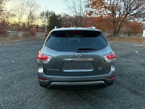 2015 Nissan Pathfinder SV