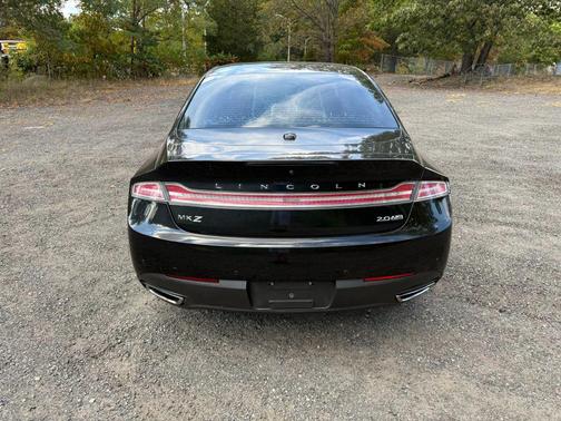 2015 Lincoln MKZ Base