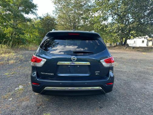 2015 Nissan Pathfinder SL