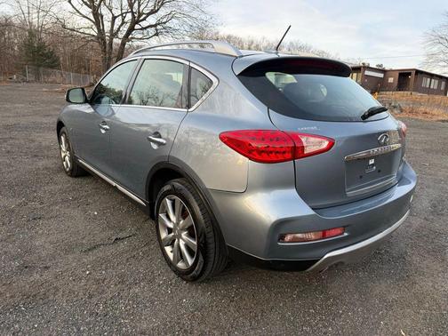 2017 INFINITI QX50 Base