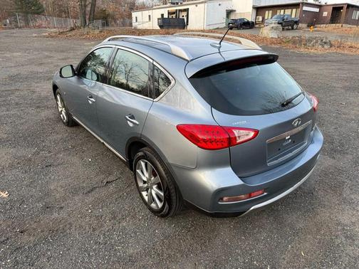 2017 INFINITI QX50 Base