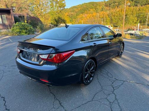 2012 Hyundai SONATA SE