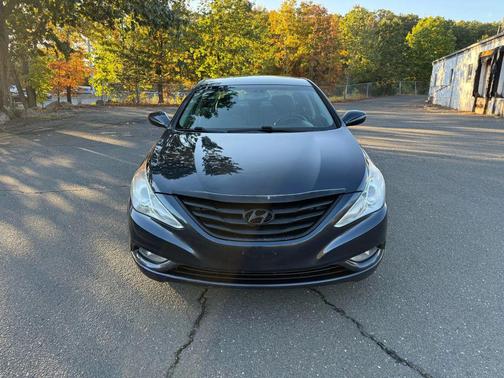 2012 Hyundai SONATA SE