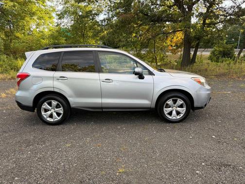 2014 Subaru Forester 2.5i Touring