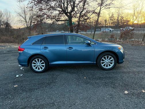 2010 Toyota Venza Base