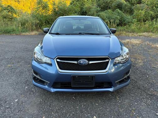 2016 Subaru Impreza 2.0i