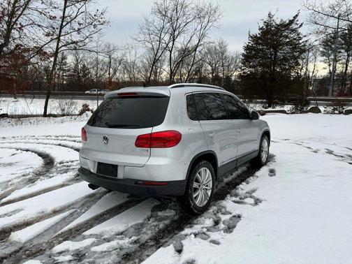 2016 Volkswagen Tiguan SE