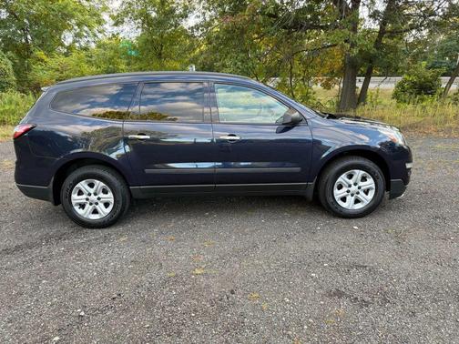 2015 Chevrolet Traverse LS