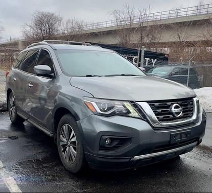 2017 Nissan Pathfinder SL